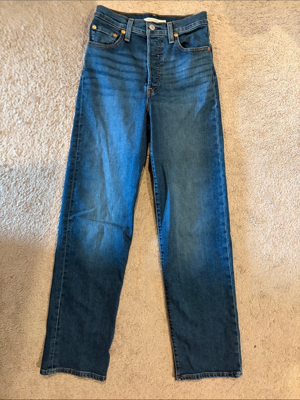 Classic Levi’s ribcage straight jeans